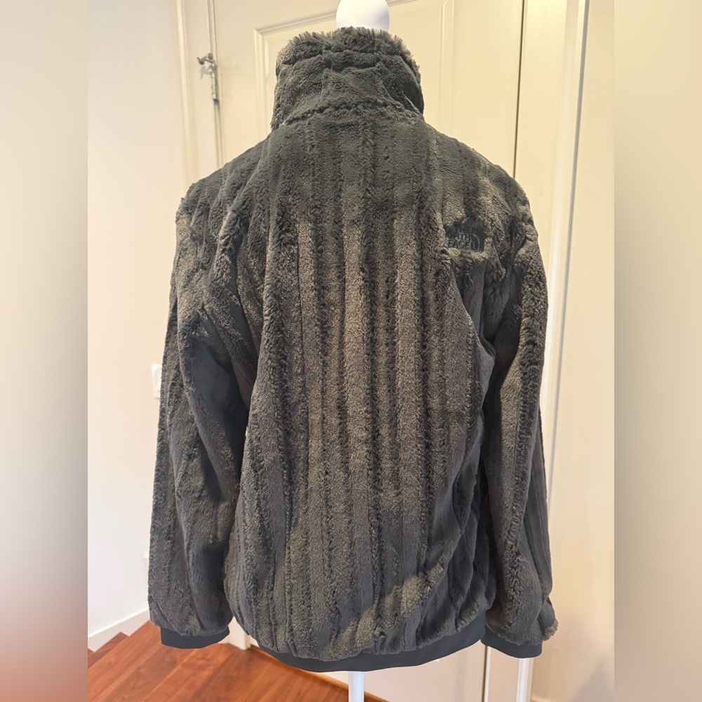 The North Face Women's Faux Fur Grey Teddy Jacket Size S - Picture 5 of 11